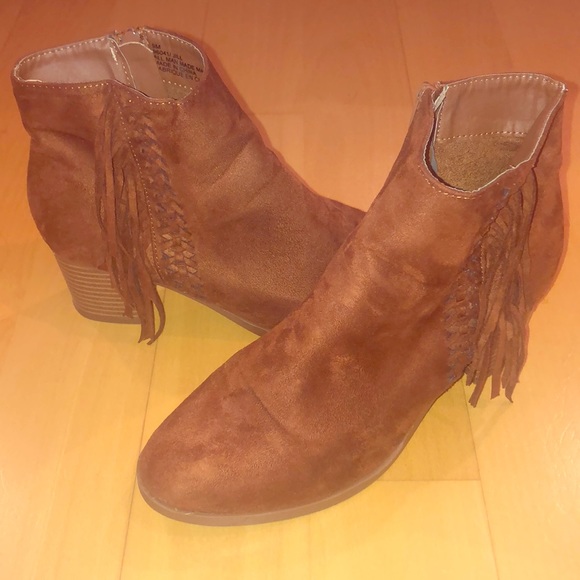 Maurices Shoes - Maurices fringe heeled boots